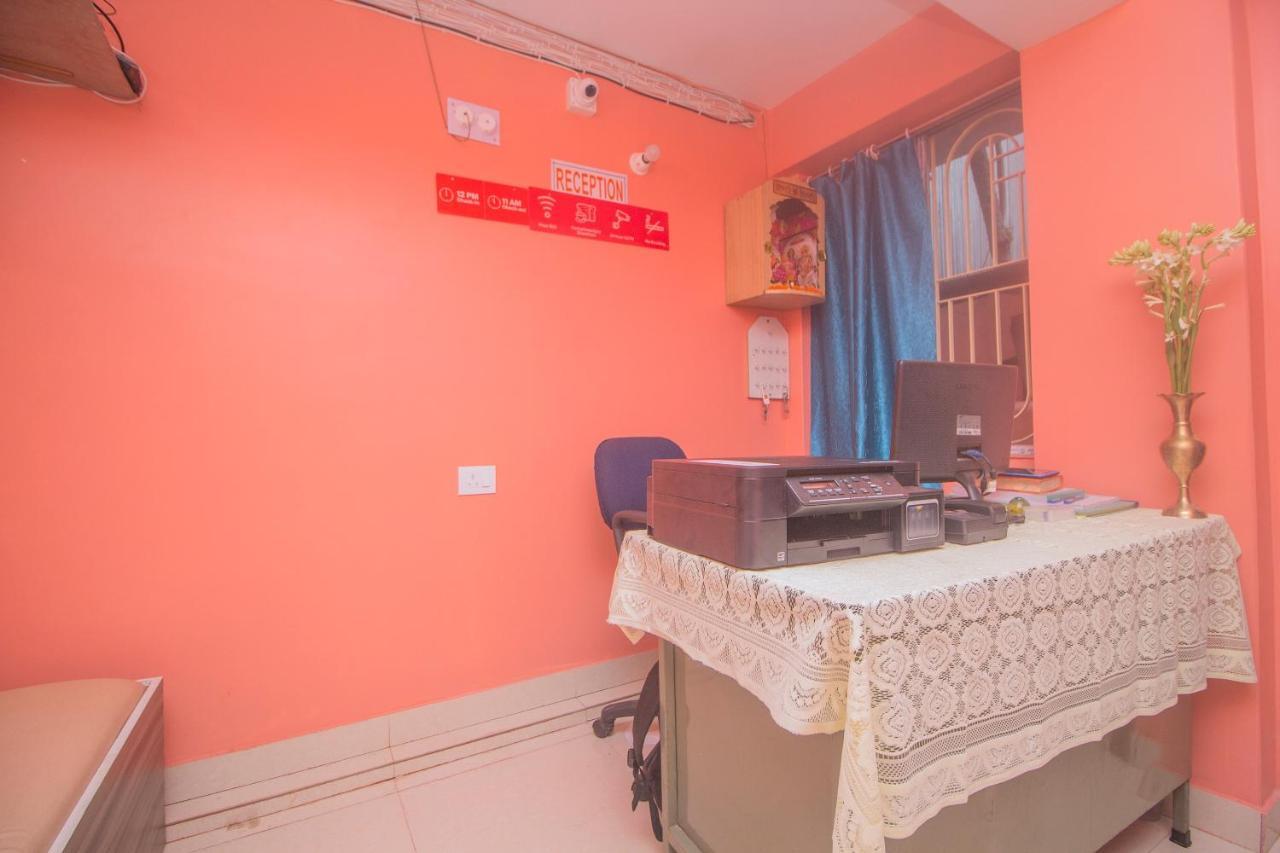 Oyo 30073 Triveni Lodge Силигури Екстериор снимка