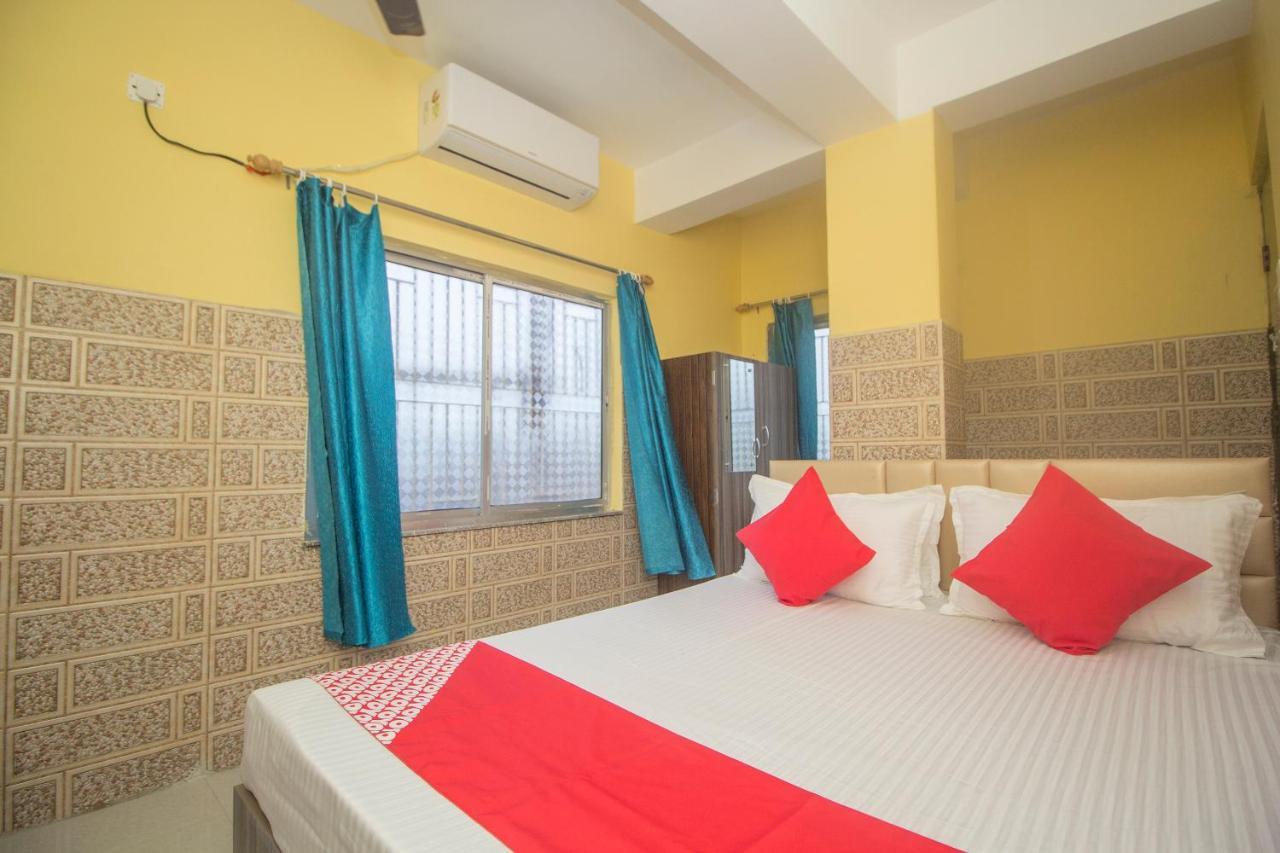 Oyo 30073 Triveni Lodge Силигури Екстериор снимка