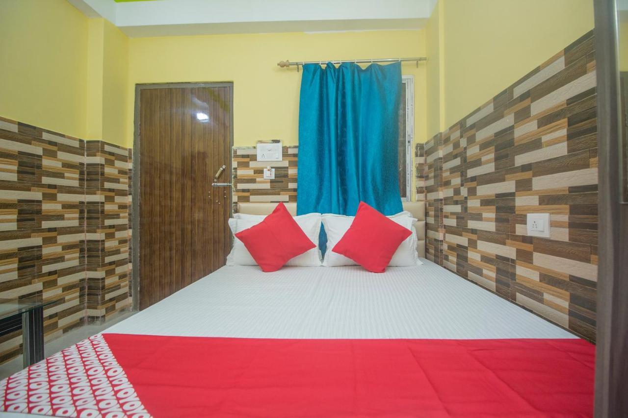 Oyo 30073 Triveni Lodge Силигури Екстериор снимка